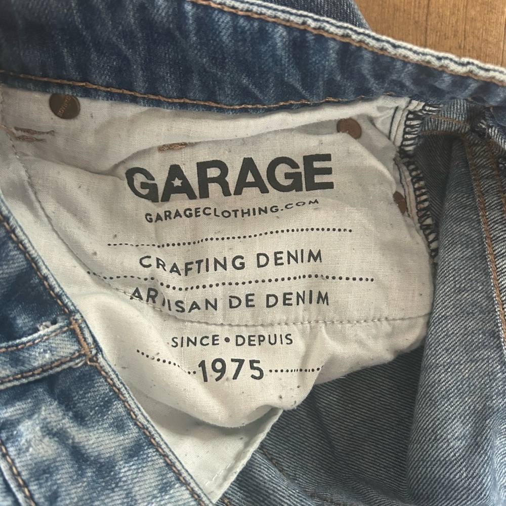 Garage Boyfriend Jeans Size 3 Distressed Ankle Length - Picture 9 of 12